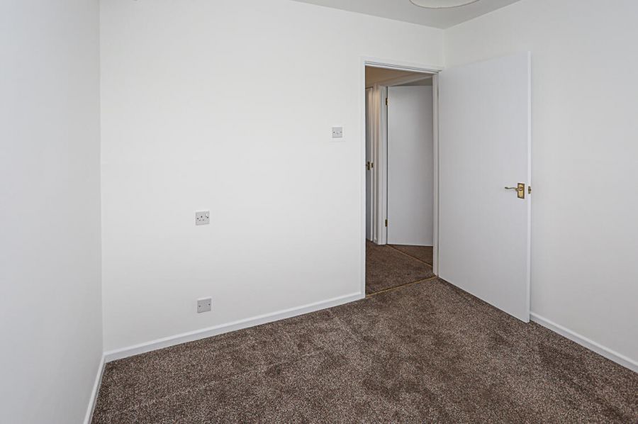 4 Abbey Court