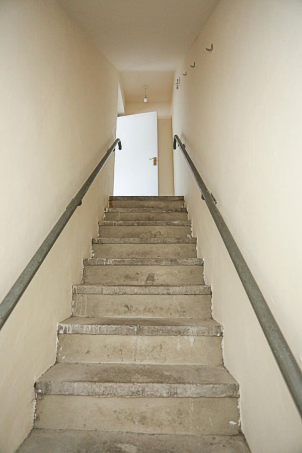 4 Abbey Court
