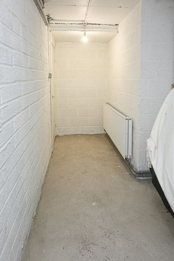 4 Abbey Court