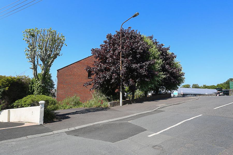 4 Abbey Court