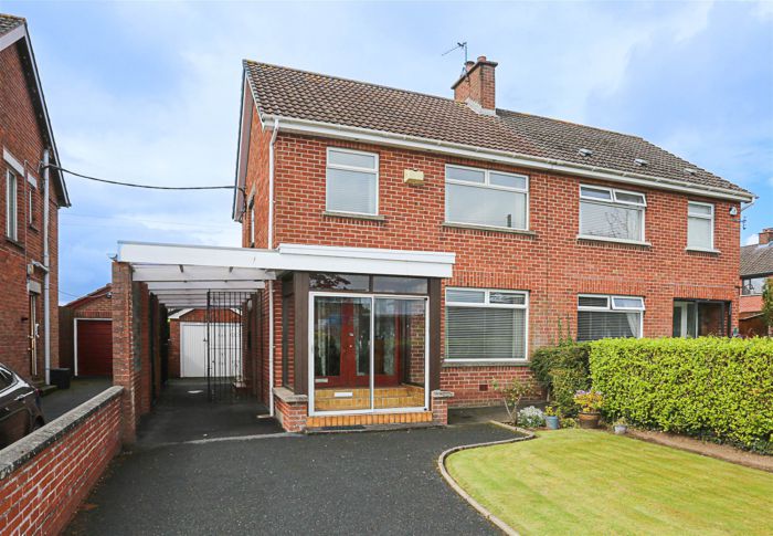 4 Rathmore Road, bangor, BT19 1DF