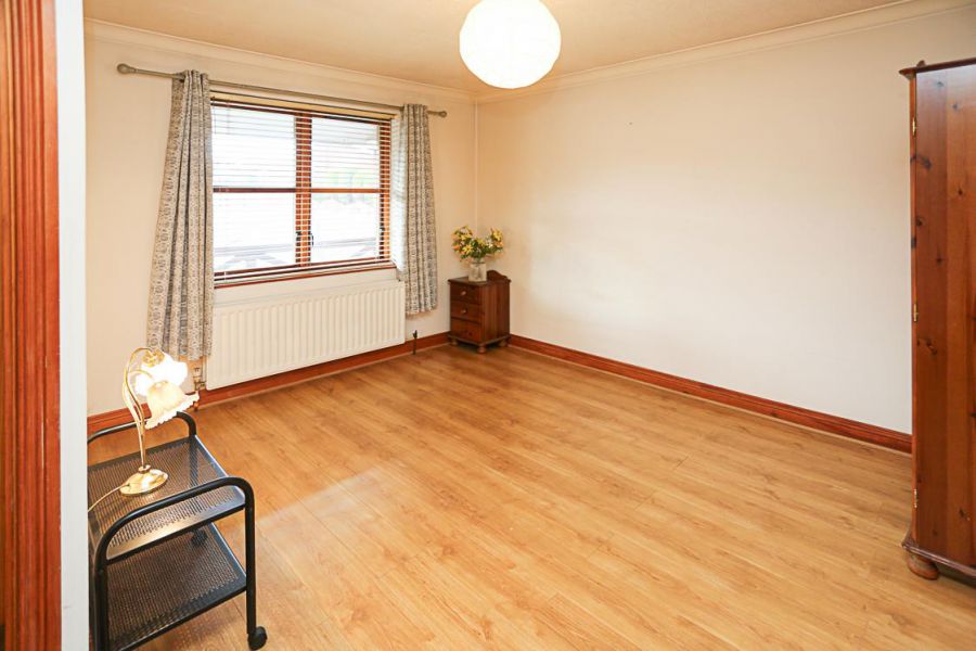 1 Lord Wardens Crescent
