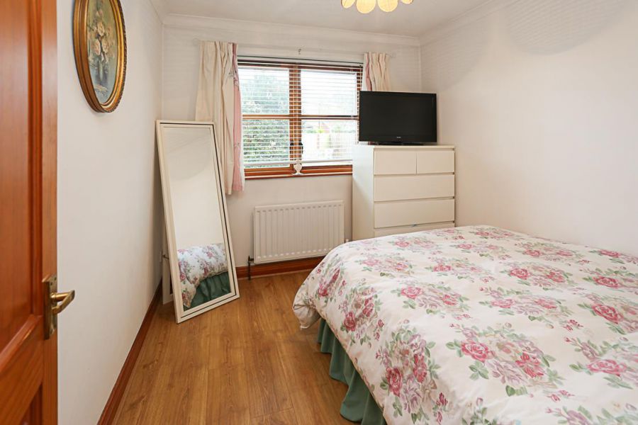 1 Lord Wardens Crescent