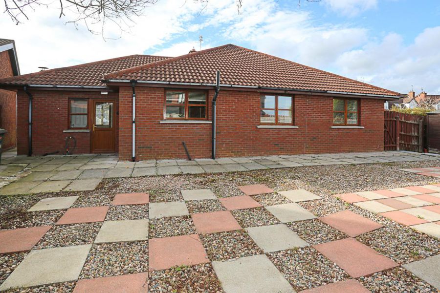 1 Lord Wardens Crescent
