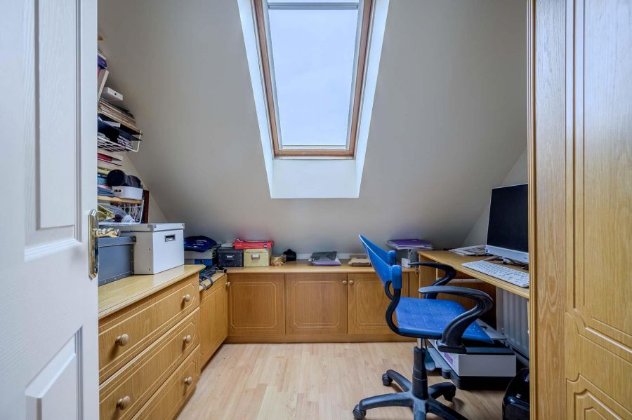 53 Chippendale Avenue