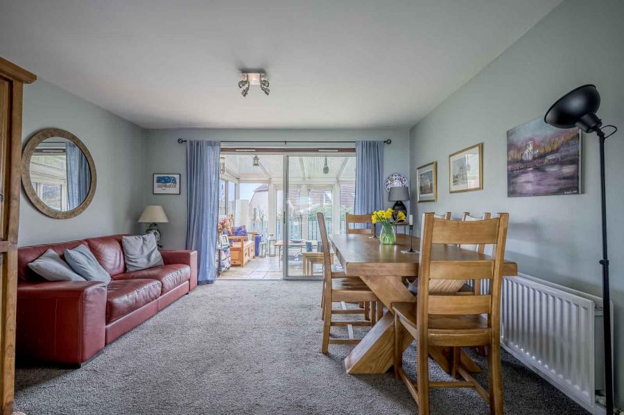 53 Chippendale Avenue