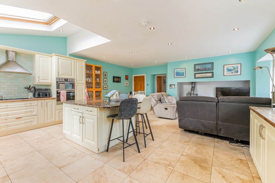 7 Dufferin Villas