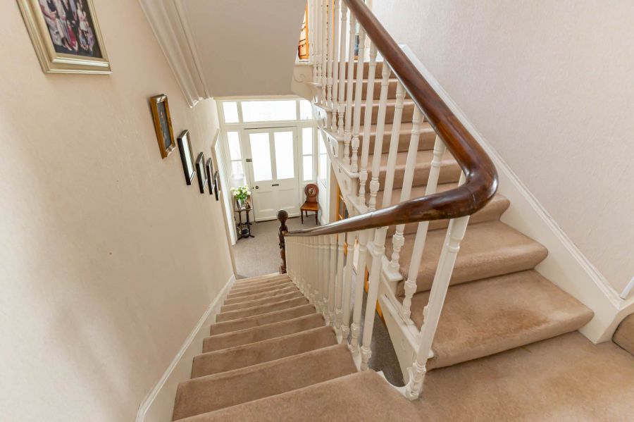 7 Dufferin Villas