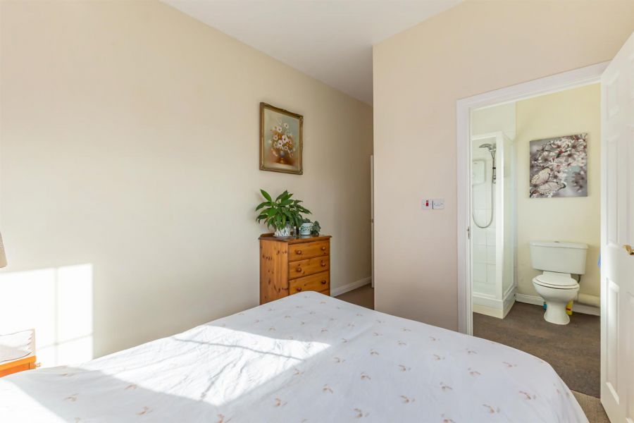 1 Upritchard Crescent