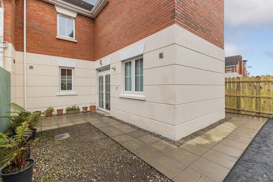 1 Upritchard Crescent