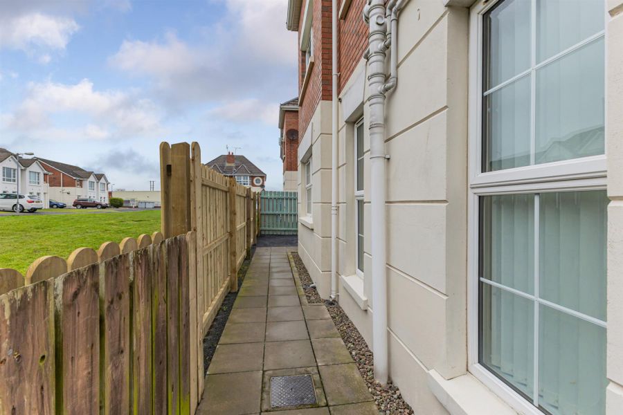 1 Upritchard Crescent