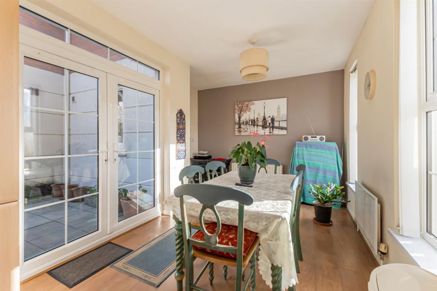 1 Upritchard Crescent