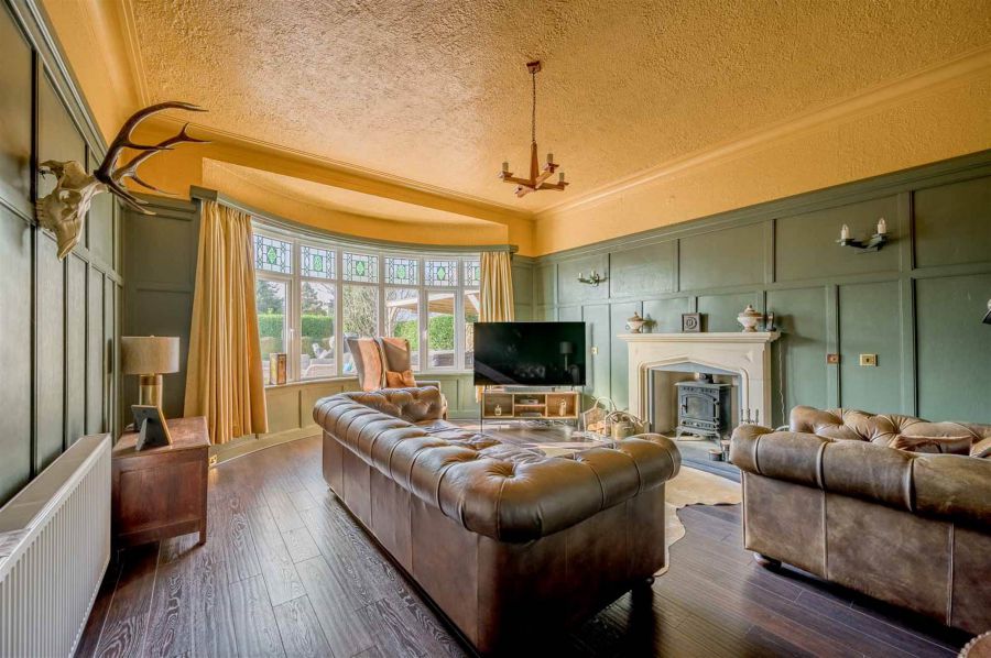 Artona, 29 Bryansburn Road