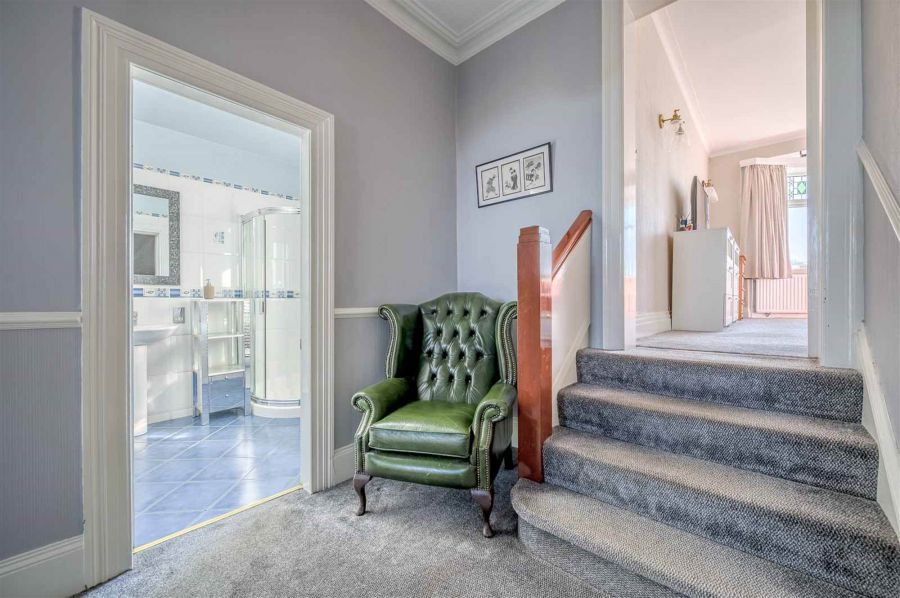 Artona, 29 Bryansburn Road