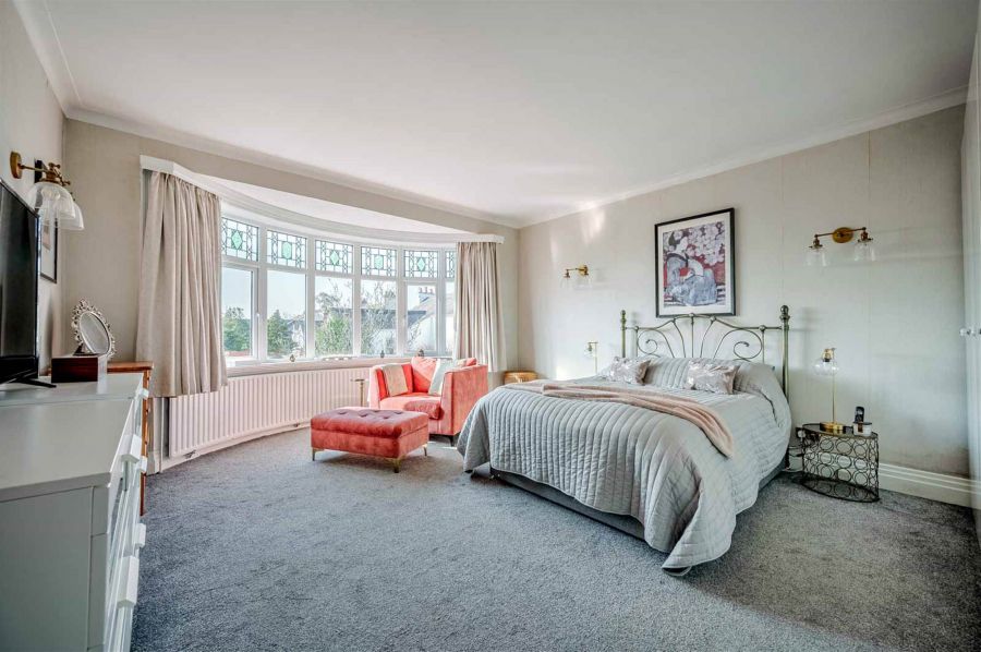 Artona, 29 Bryansburn Road