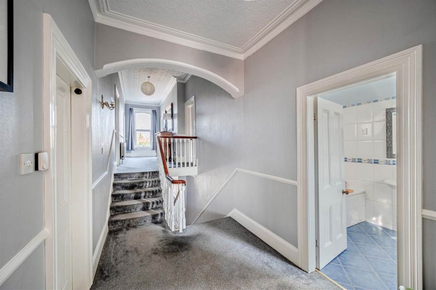 Artona, 29 Bryansburn Road