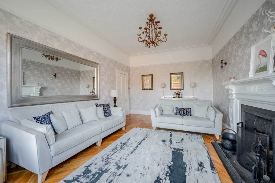 Artona, 29 Bryansburn Road