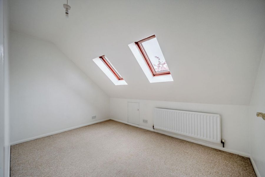 28 Irvine Park