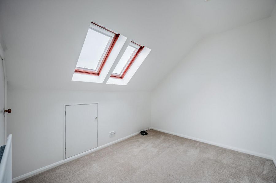 28 Irvine Park