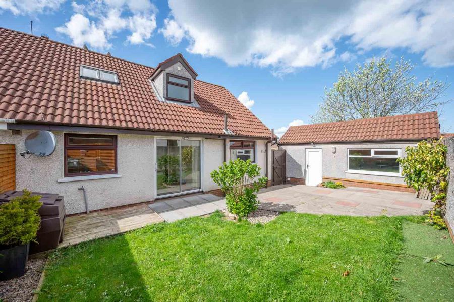 28 Irvine Park