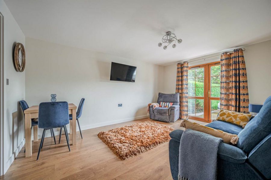 Flat 2 244 Clandeboye Road