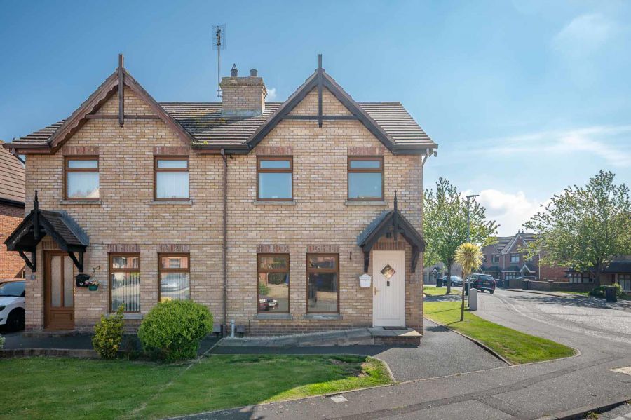 1 Stonebridge Cottages