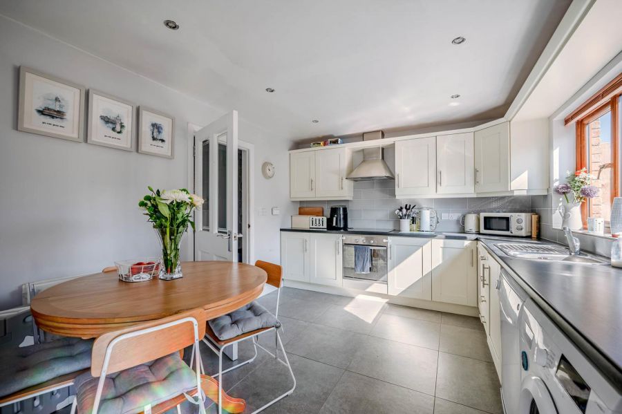 1 Stonebridge Cottages