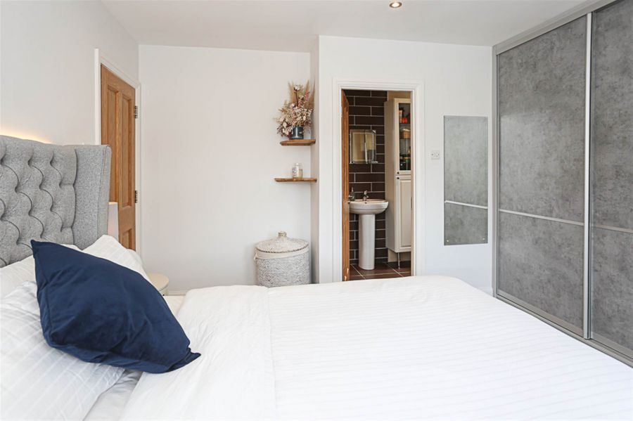 24 Walmer Grove