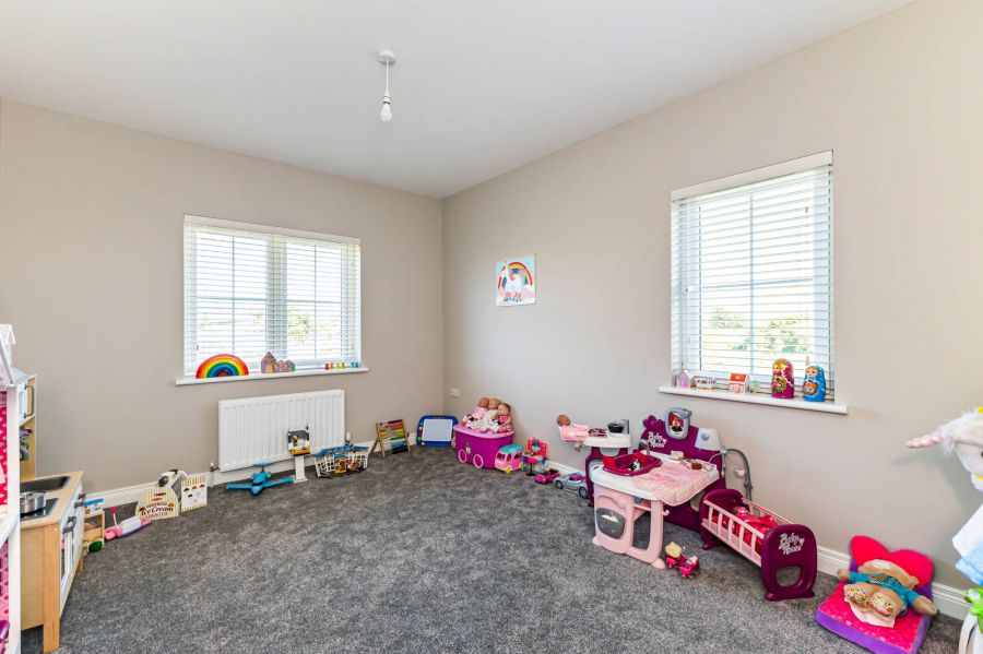 14 Rowanvale Crescent