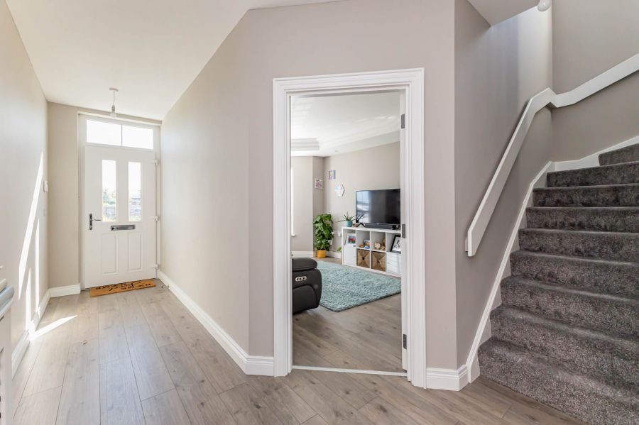 14 Rowanvale Crescent