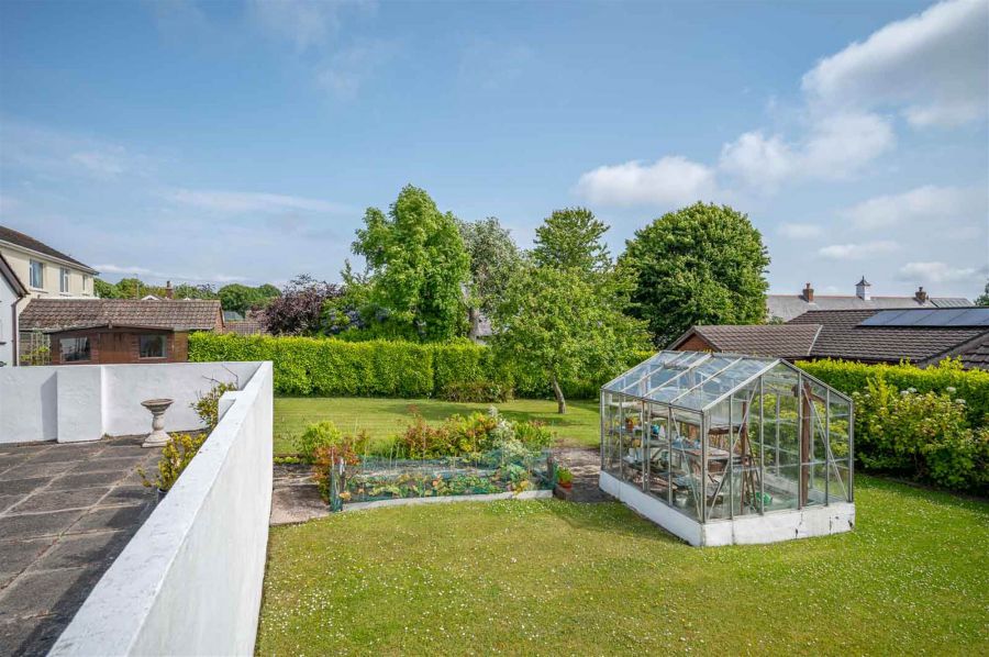 48 Killaire Park