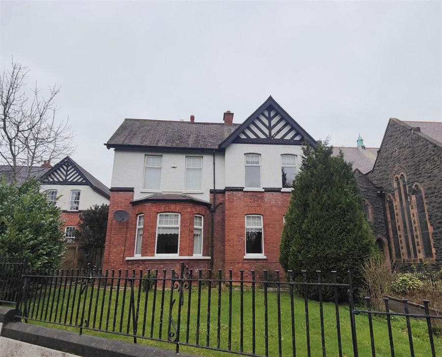 3 Ballygomartin Road