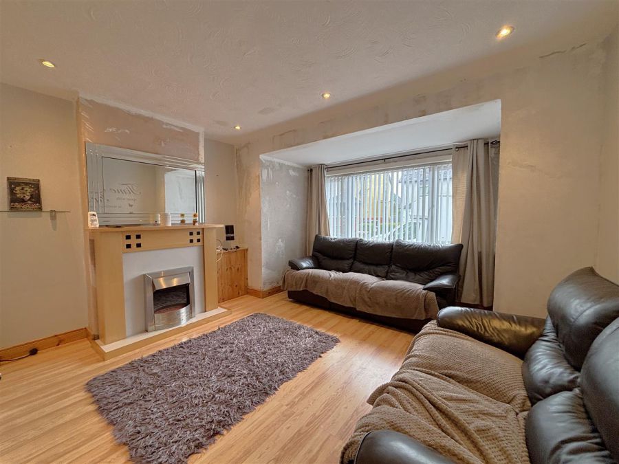 122 Joanmount Park