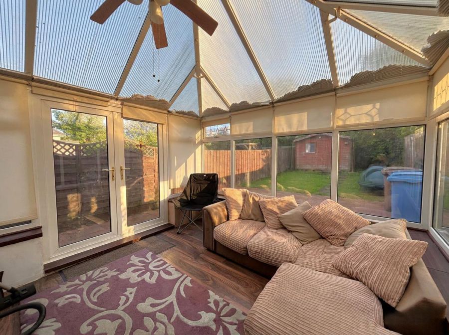 122 Joanmount Park