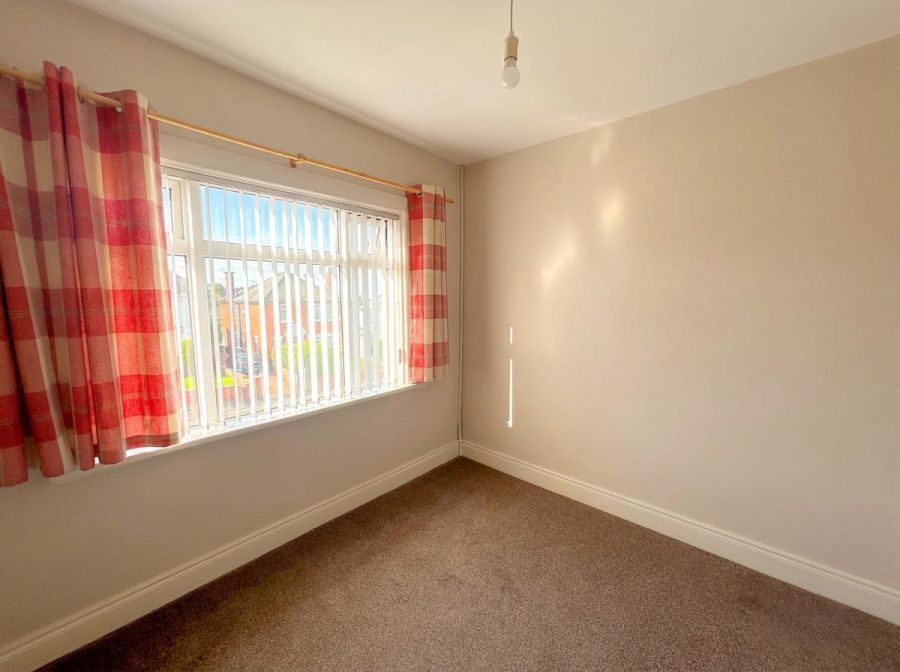 2 Strathmore Park North