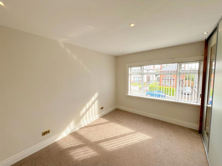 2 Strathmore Park North