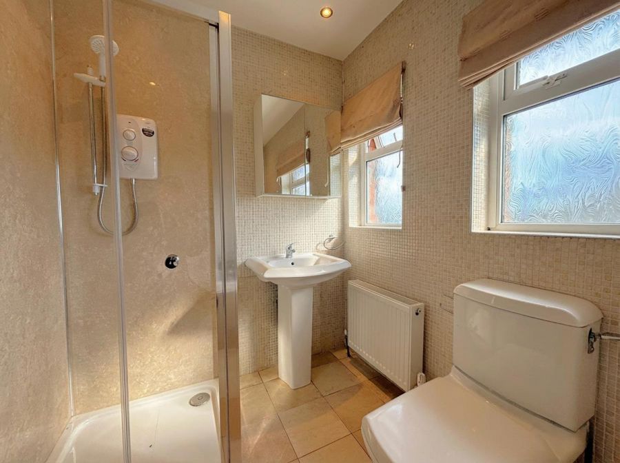 2 Strathmore Park North