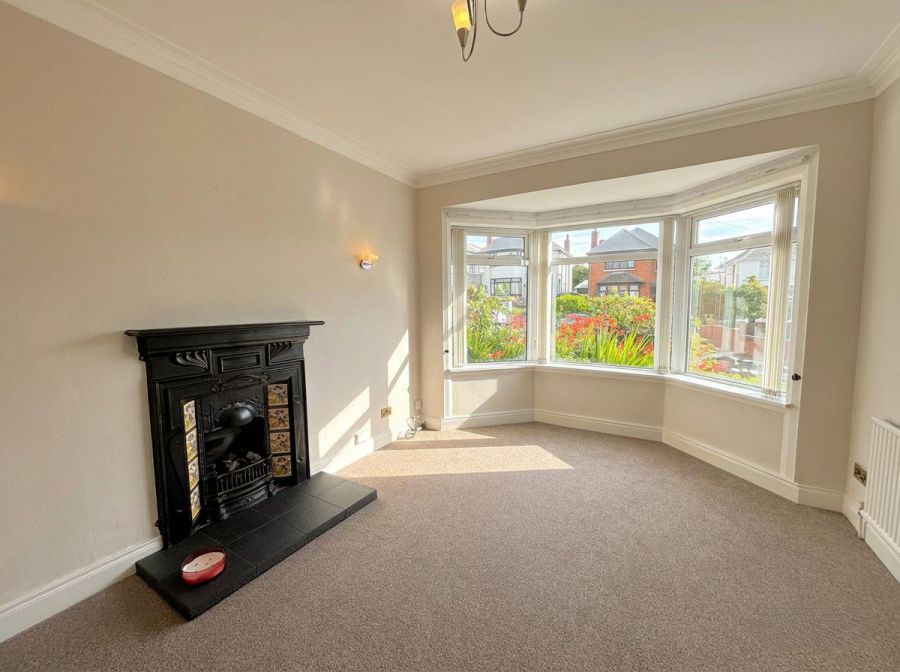 2 Strathmore Park North