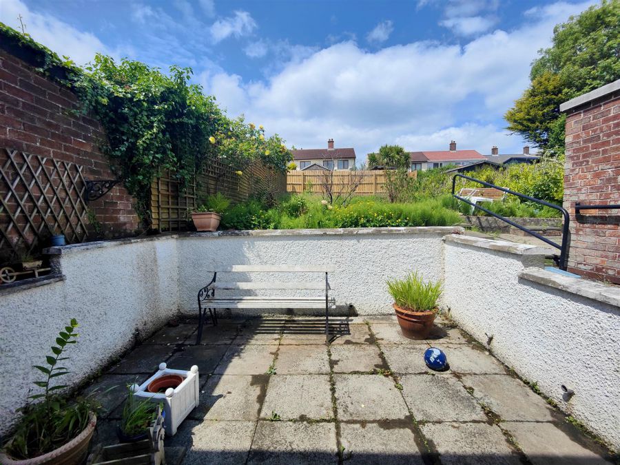 71 Sunningdale Park