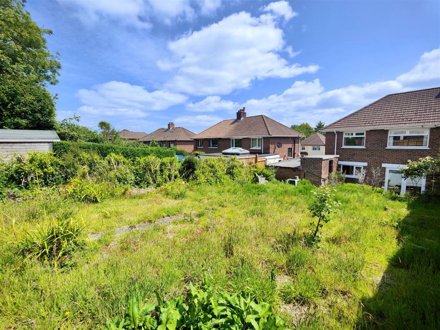 71 Sunningdale Park