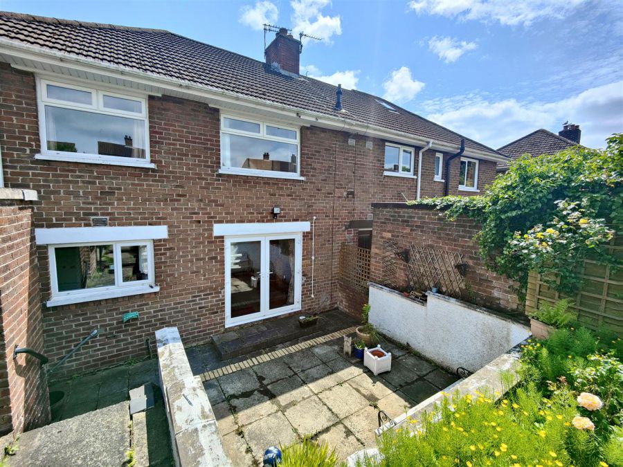 71 Sunningdale Park