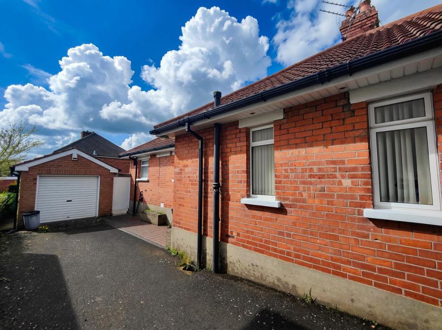 2A Lisdarragh Park