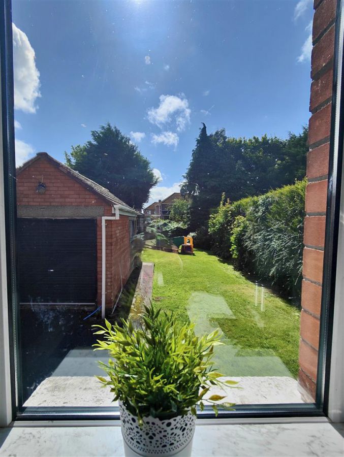 15 Alexandra Gardens