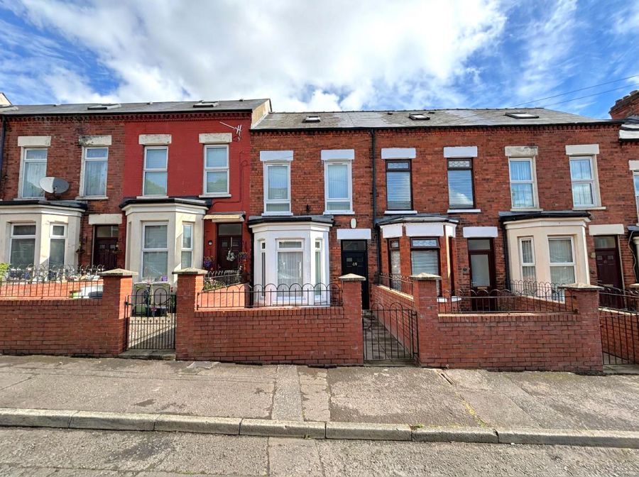 69 Gainsborough Drive