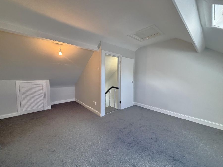 69 Gainsborough Drive