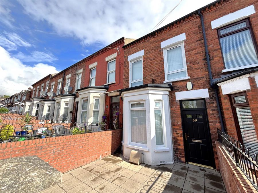 69 Gainsborough Drive