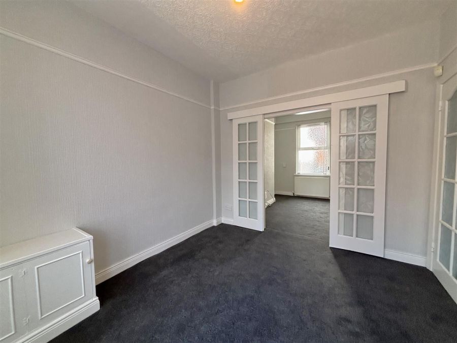 69 Gainsborough Drive