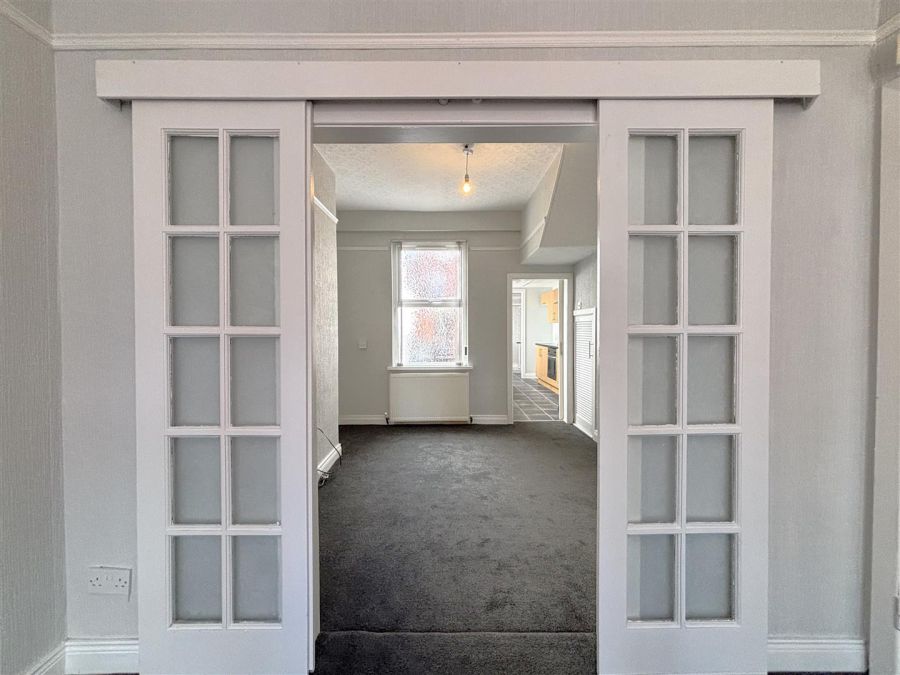 69 Gainsborough Drive