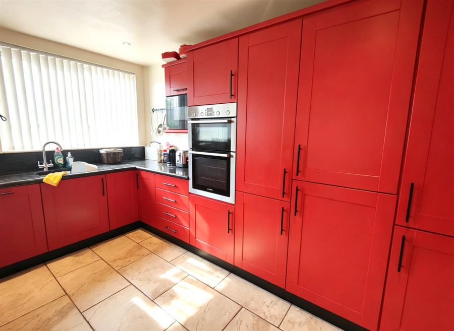 556 Crumlin Road