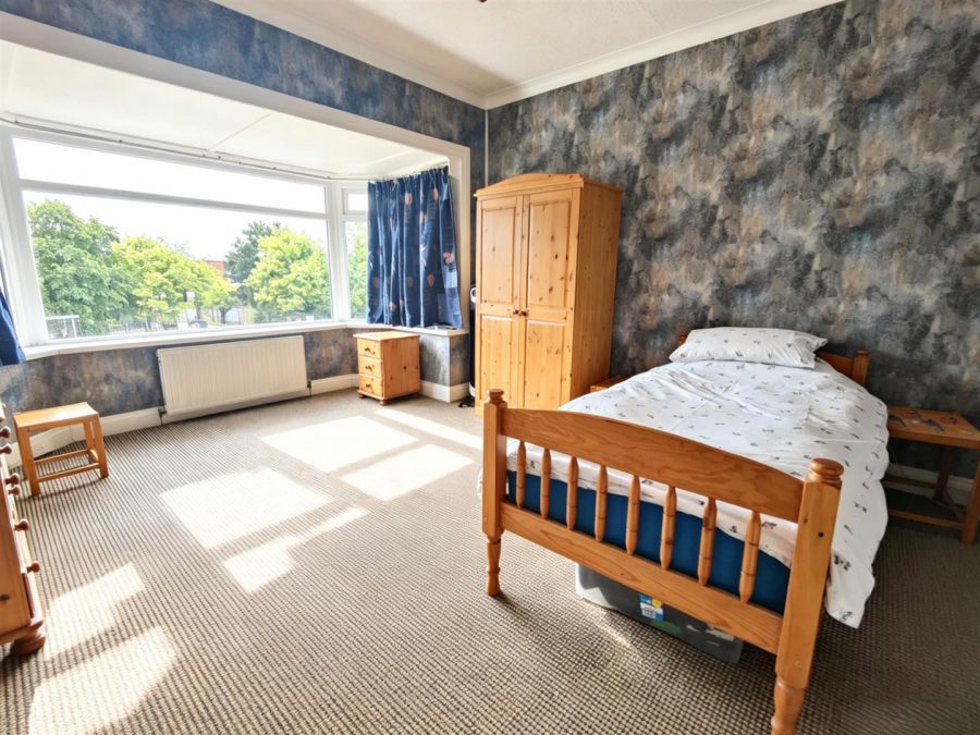 556 Crumlin Road